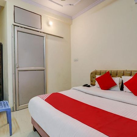 Hotel O Moon Palace Near Sahara Ganj Mall Лакнау Екстериор снимка