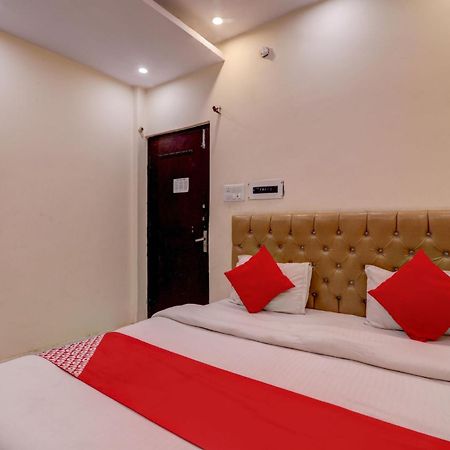 Hotel O Moon Palace Near Sahara Ganj Mall Лакнау Екстериор снимка