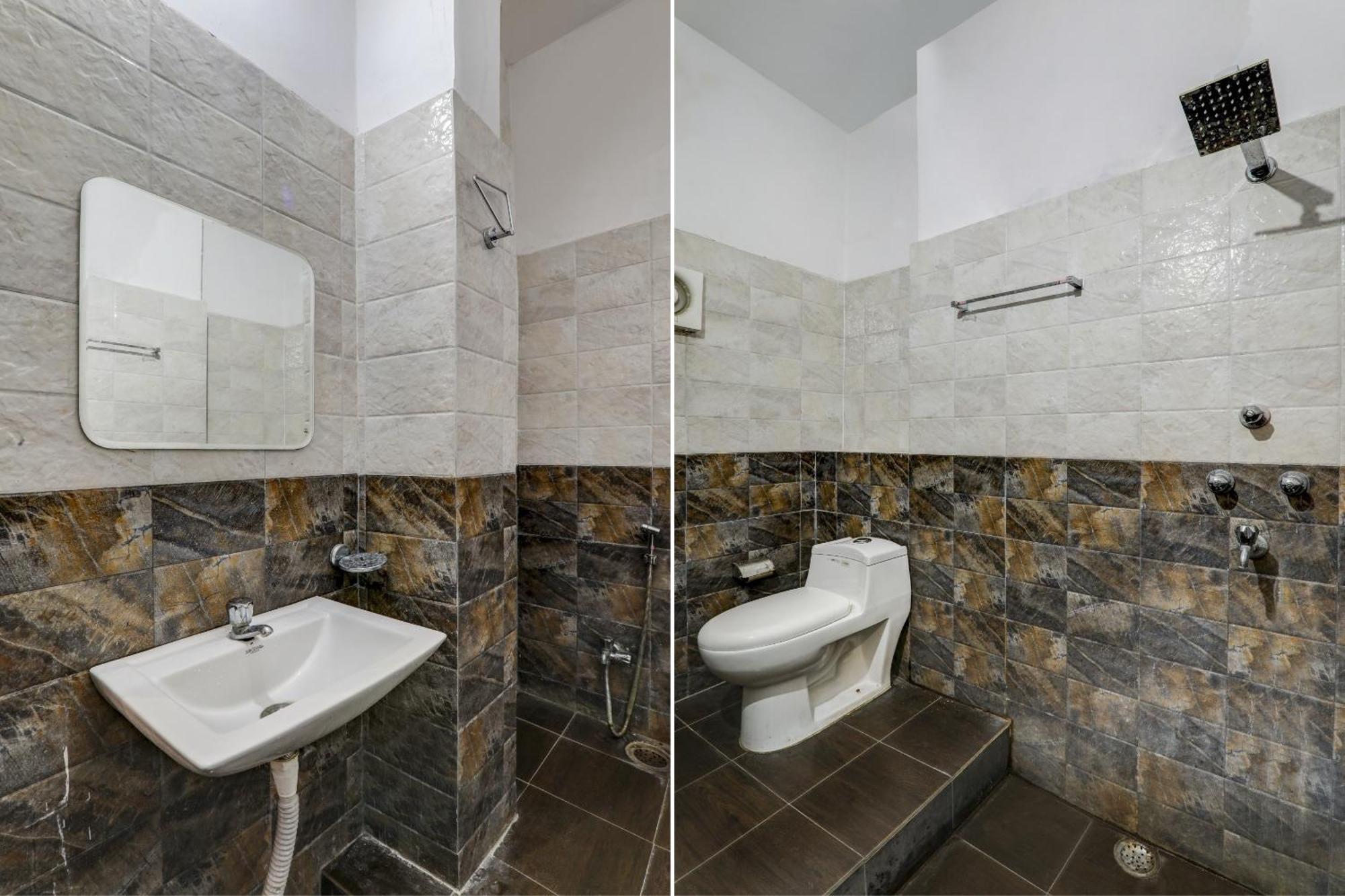 Hotel O Moon Palace Near Sahara Ganj Mall Лакнау Екстериор снимка